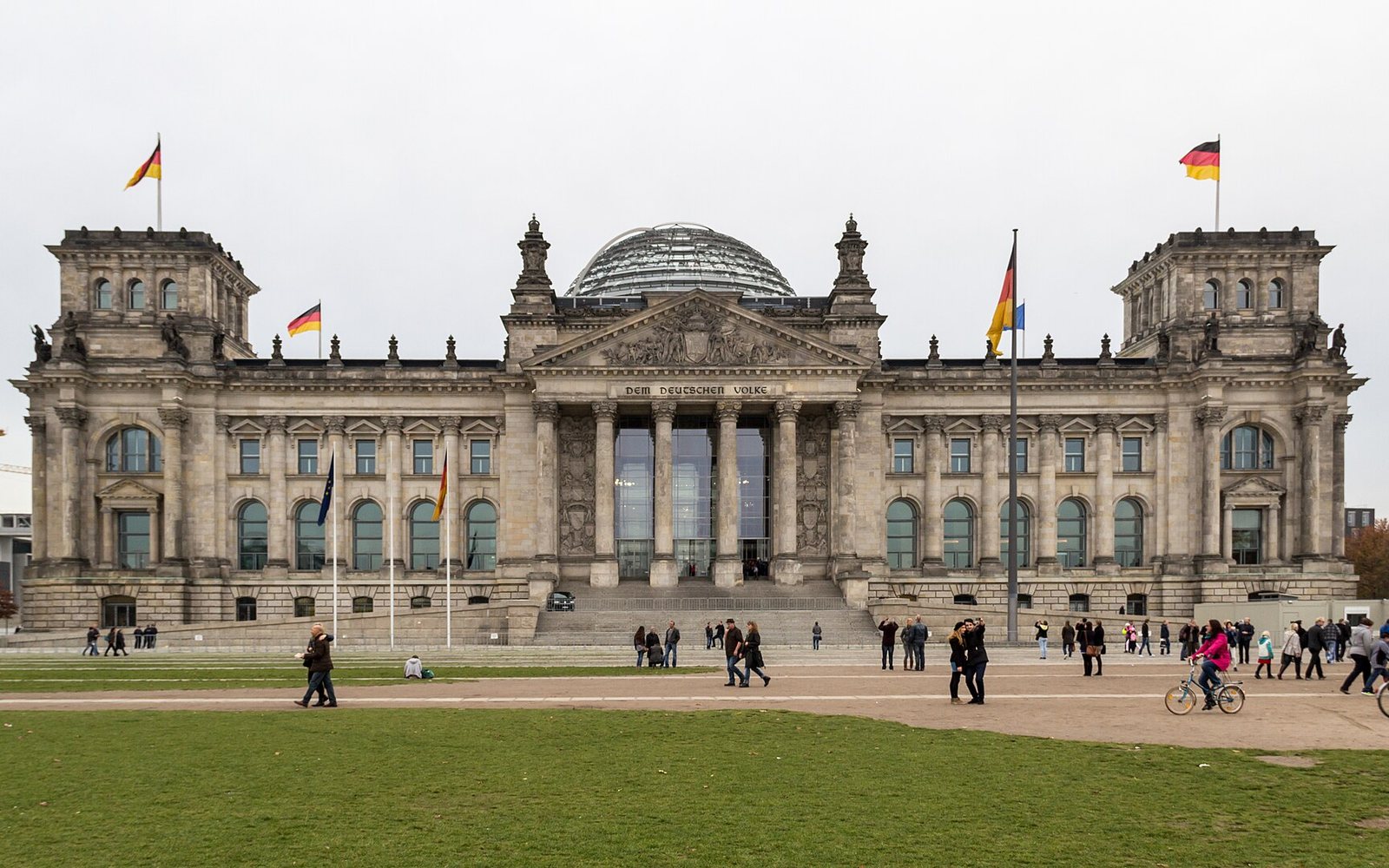 The German Citizenship Language Requirement: B1, the Einbürgerungstest and How to Prepare